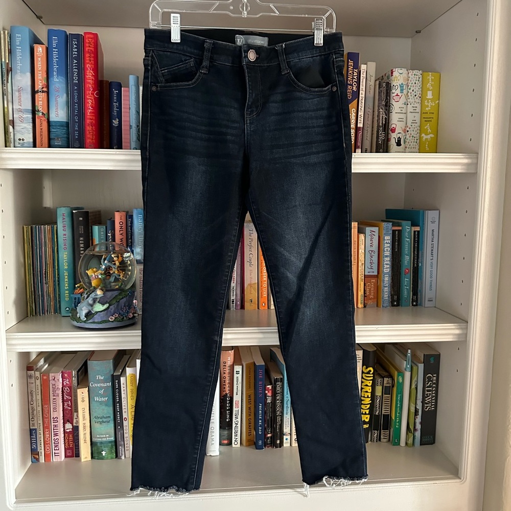 Wit & Wisdom || straight leg || dark wash jeans || raw edge